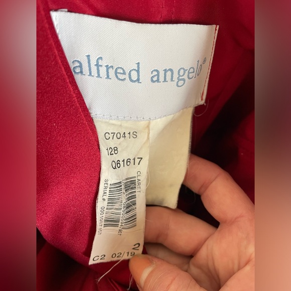 Little Red Strapless - Picture 3 of 7